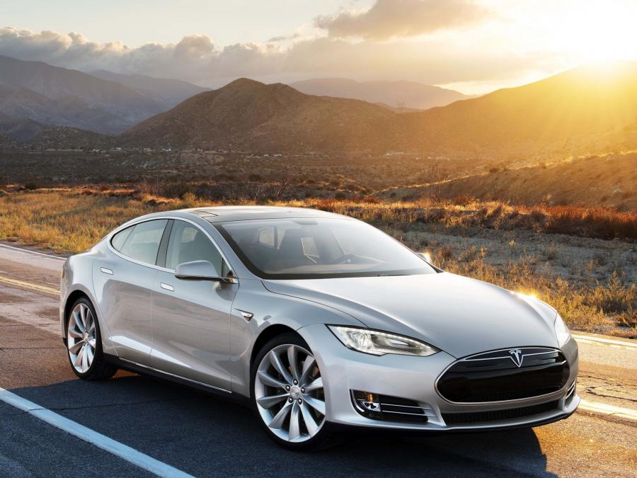  Tesla Model S 2012 года  (фото 7 из 88)